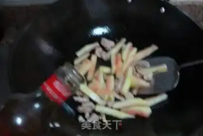 Make Watermelon peels and bouquets step 4