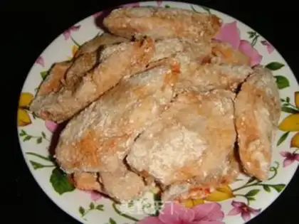 Make New Orleans fried chicken wings step 6