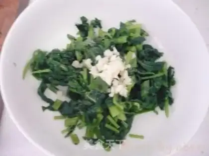 Make Garlic celery leaves step 4