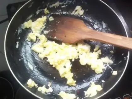 Make ♪ Flowers, eggs, rice ♪ step 1