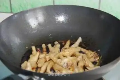 Make Weird chicken claws step 7