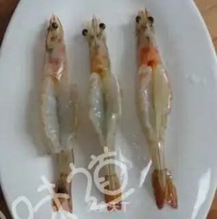 Make Garlic cheese and shrimp step 1