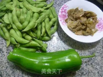 Make Cream peppers, fried beans step 0