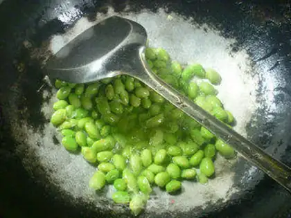 Make Cream peppers, fried beans step 4