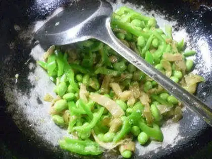 Make Cream peppers, fried beans step 10
