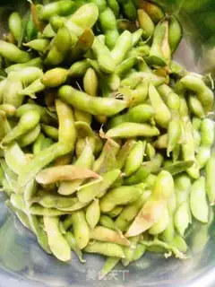 Make Five perfumes for beans step 0