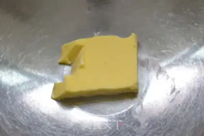 Make Coconut ball step 0