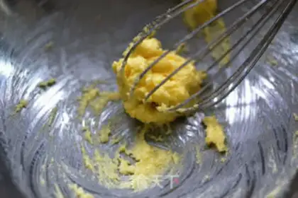 Make Coconut ball step 2