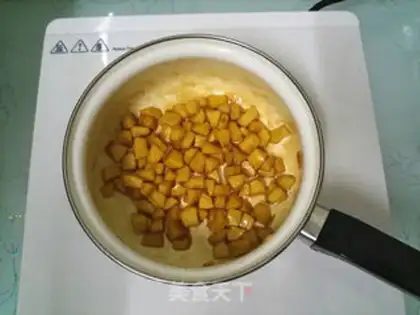 Make Apple pineapple pie step 2
