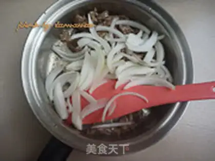 Make Onion fried lamb step 7