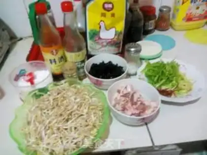 Make Green bean sprouts step 0