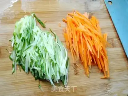 Make A yellow bouquet fan step 2