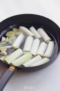 Make Onion gravy step 0