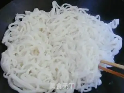 Make Silvertooth fried sauce step 1
