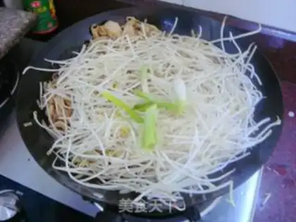Make Silvertooth fried sauce step 4