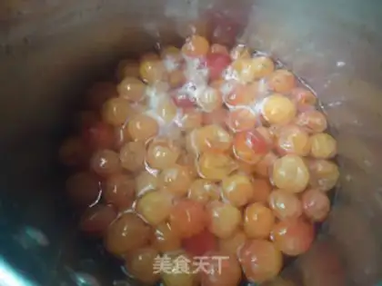Make Cherry candy cans step 6
