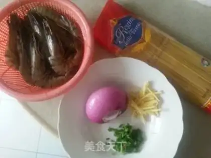 Make Curry and shrimp pasta step 0