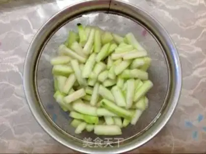Make Watermelon pickles step 0
