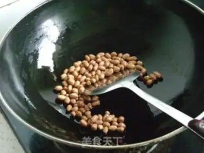 Make Old vinegar peanuts step 2