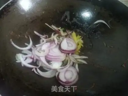 Make Curry and shrimp pasta step 3