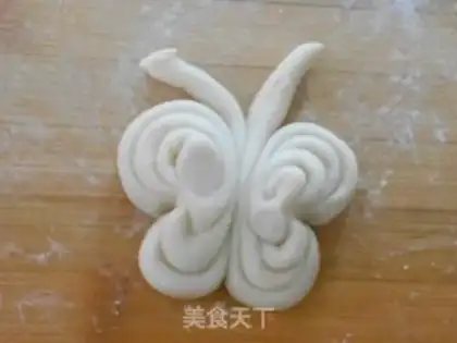 Make Butterfly roll step 3