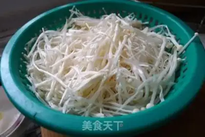 Make Sour soup, fat cow step 1