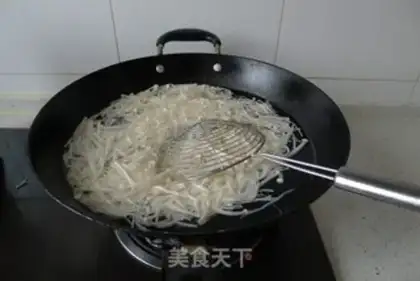 Make Sour soup, fat cow step 3