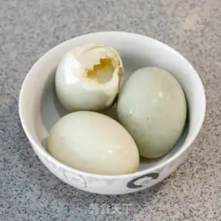 Make Salted eggs and tofu step 1