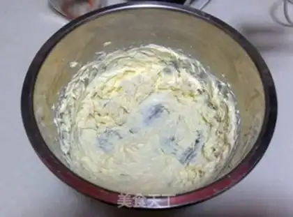 Make Cranberry cheese toast step 1