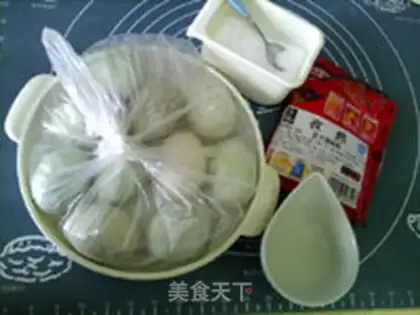 Make Barbecue duck eggs step 0