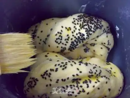 Make Twisted sesame toast step 13