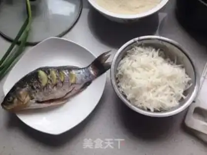 Make Squid radish soup step 1