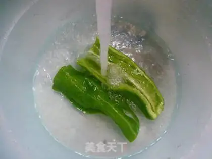 Make Pyramid radish step 1