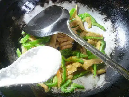 Make Pyramid radish step 7