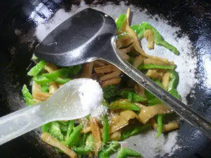 Make Pyramid radish step 8