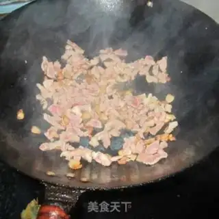 Make radish and fried meat step 2