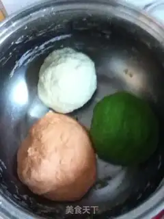 Make Watermelon bread step 3