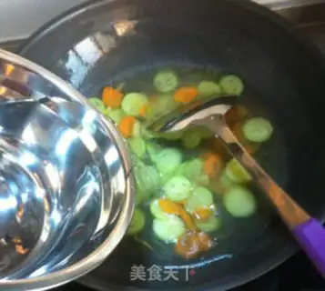 Make Smelt eggnut soup step 3