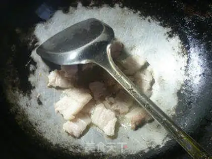 Make Crab fungus soup step 4