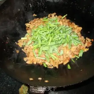 Make radish and fried meat step 7