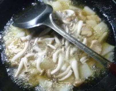 Make Crab fungus soup step 10