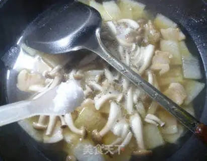 Make Crab fungus soup step 11