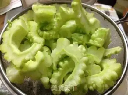 Make Plum apple juice step 1