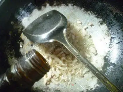 Make Five flowers and hot noodles step 6