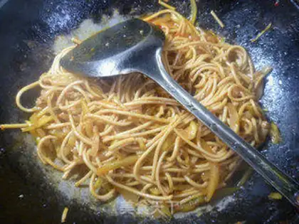 Make Five flowers and hot noodles step 15