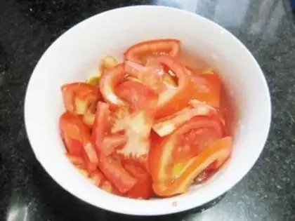 Make Dry tomato egg noodles step 0
