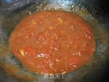 Make Dry tomato egg noodles step 3