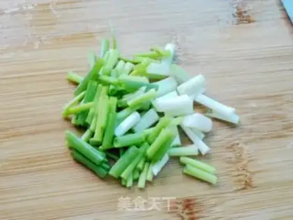 Make Eggs and guacamole step 2