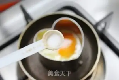 Make Tomato omelet step 4