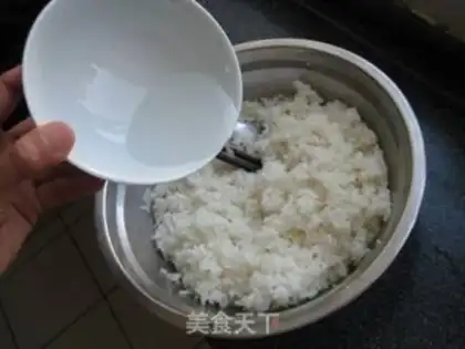 Make A field sushi roll step 5
